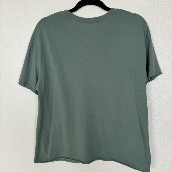 SOLD ON JAMBLE — Disney Stitch graphic tee - Picture 2 of 2